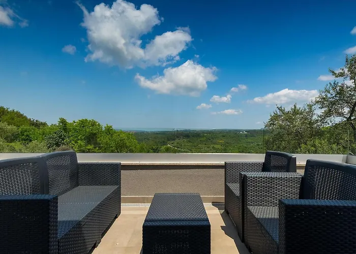 Primavera Vikendica *